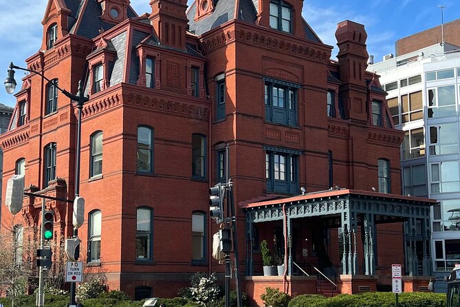 Secrets on Embassy Row: A Self-Guided Audio Tour in Washington DC - Navigating the Self-Guided Audio Experience