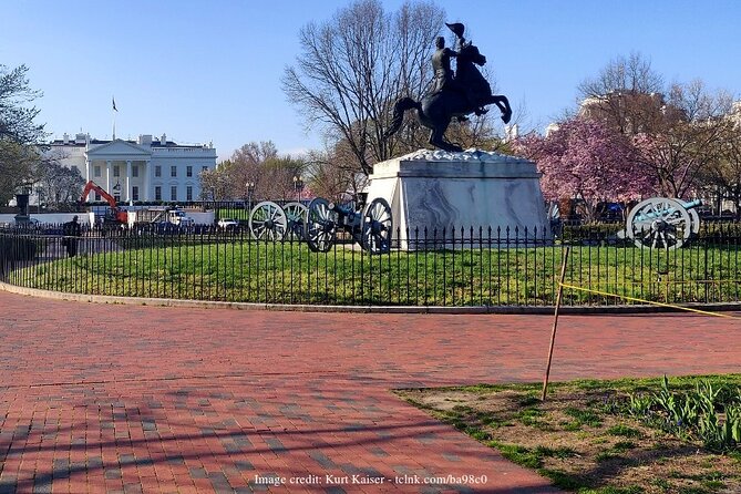 Secrets & Scandals: Washington DC Private Half-Day Walking Tour - Visit Iconic Landmarks