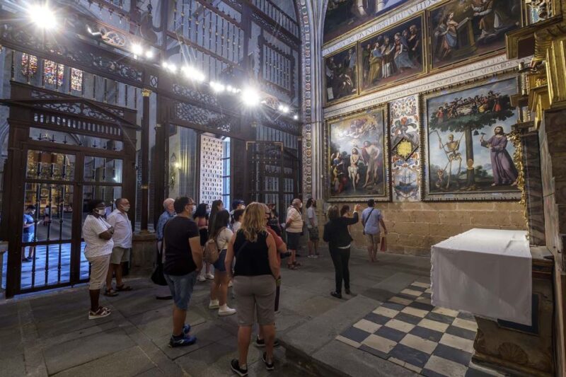 Segovia Cathedral Guided Tour - Key Points