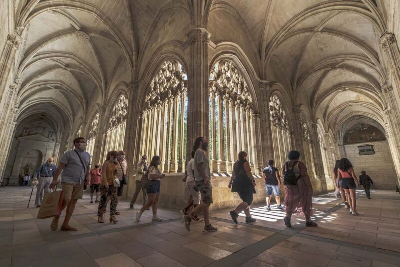 Segovia Cathedral Guided Tour - Getting to the Cathedral