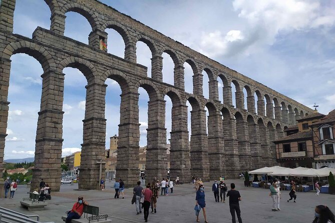 Segovia From the Aqueduct to the Alcazar: a Self-Guided Audio Tour - Discovering the Jewish Quarter
