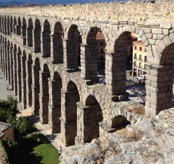 Segovia Genial: Private Guided Walking Tour/Alcazar (option) - Highlights of the Historic Center
