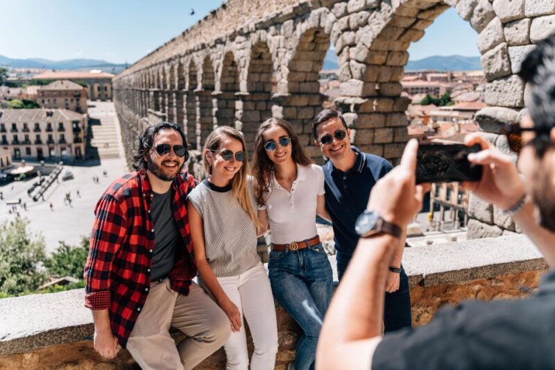 Segovia Guided Visit, Alcazar & Hiking With High Speed Train - Segovia Old Town Exploration