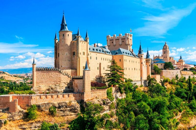 Segovia Guided Visit, Alcazar & Hiking With High Speed Train - La Senda De Los Molinos Hike