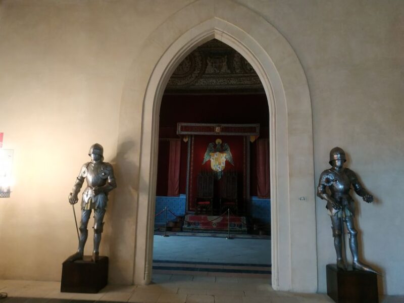 Segovia: Guided Walking Tour With Alcázar Entry - Customer Feedback