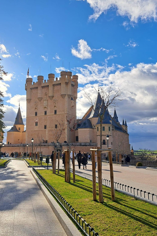 Segovia Heritage Visit (outdoors) - Key Points