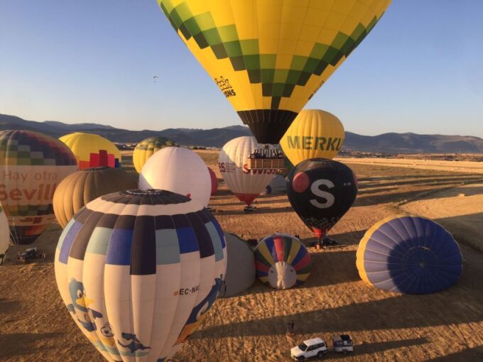 Segovia: Hot Air Balloon Flight With Picnic and Cava - Booking and Reservations