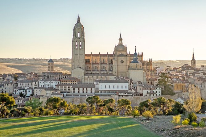 Segovia Hot Air Balloon From Madrid - Inclusions