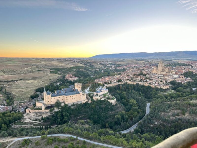 Segovia: Hot-Air Balloon Ride With Cava Toast & Picnic - Cava Toast and Picnic