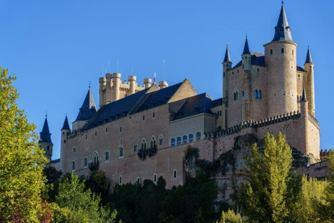 Segovia - Old Town Tour Including Castle Visit - Highlights of the Tour
