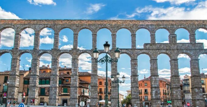 Segovia - Old Town Tour Including Castle Visit - Frequently Asked Questions
