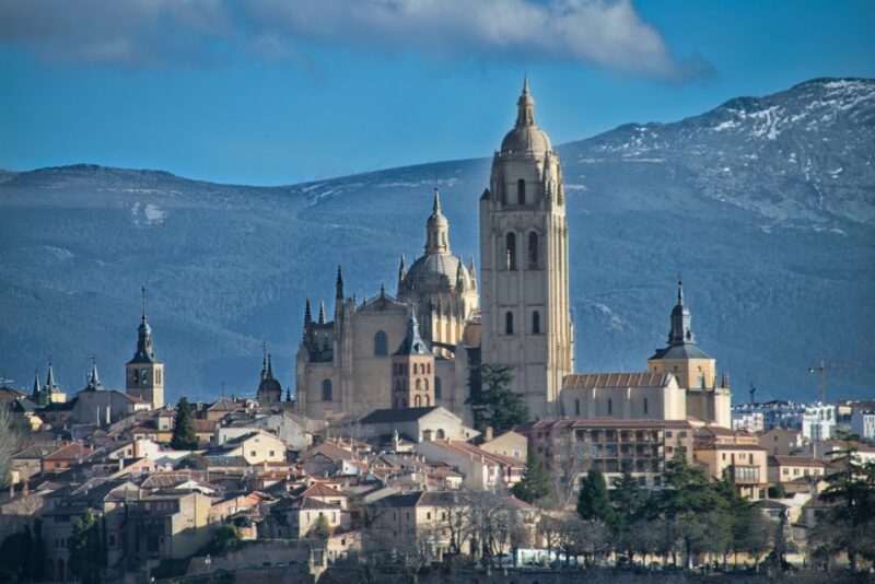 Segovia: Private City Walking Tour With Alcázar of Segovia - Highlights of Segovia