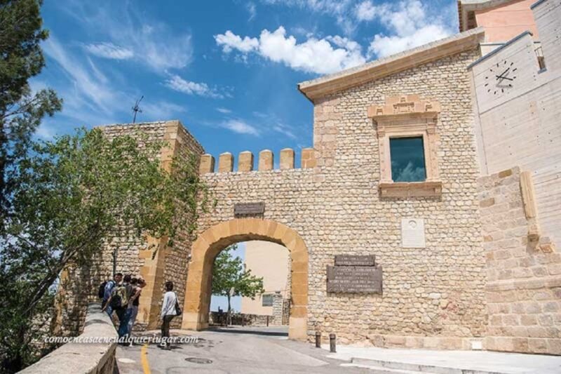 Segura De La Sierra: Highlights Walking Tour - Meeting Information