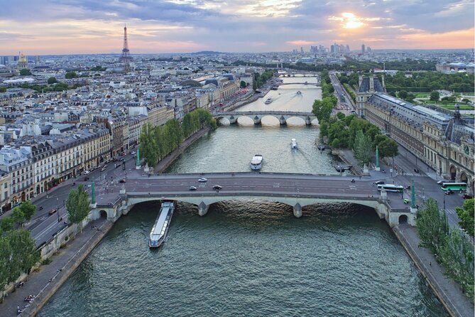 Seine River Cruise Flexible Ticket With Audio in Paris - 1 Hour - Accessibility and Transportation