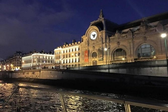 Seine River Cruise Ride in Paris - Questions About Staying Here