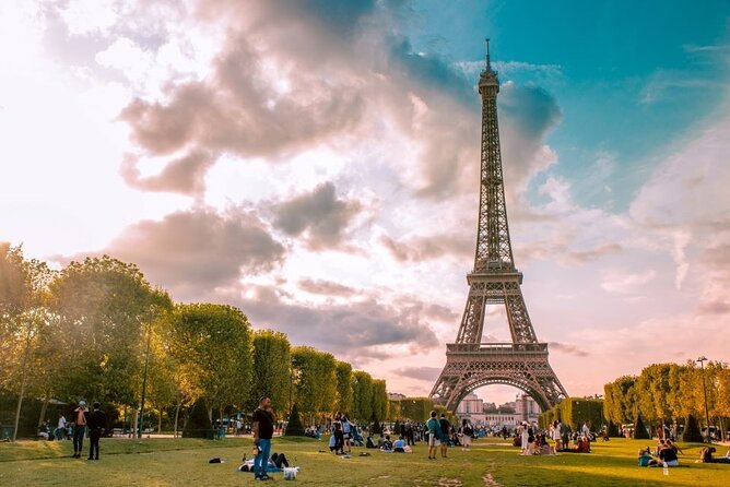 Seine River Cruise With Optional Eiffel Tower Visit - Meeting and Departure