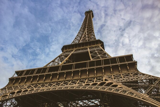 Seine River Cruise With Optional Eiffel Tower Visit - Tour Highlights and Inclusions