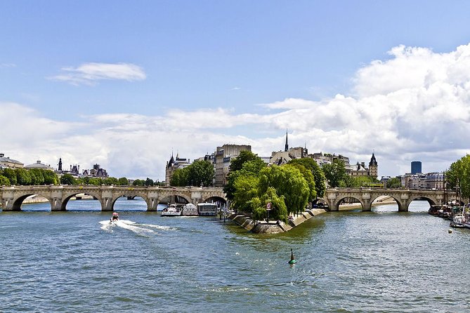 Seine River Sightseeing Guided Cruise by Vedettes Du Pont Neuf - Nearby Public Transportation