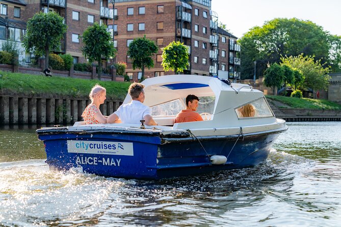 Self-Drive Boat Hire in York - Capacity and Passenger Restrictions