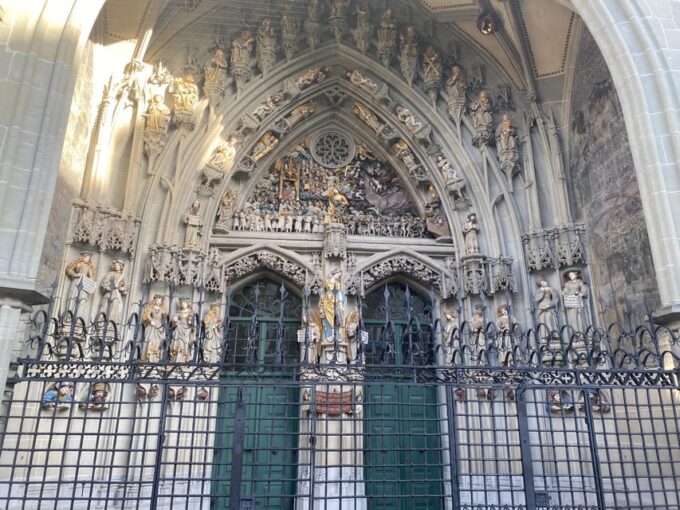 Self-Guided Audio City Tour in Bern - Iconic Landmarks