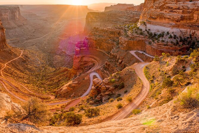 Self Guided Audio Driving Tour of Canyonlands - How to Prepare for Your Tour