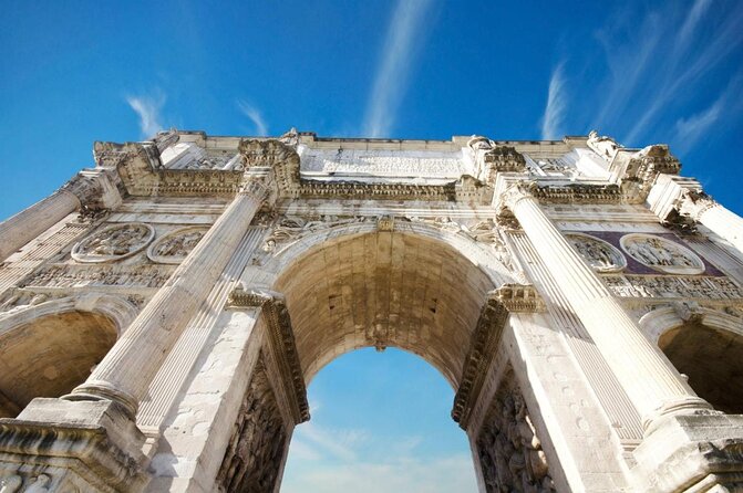 Self Guided Audio Tour-Coliseum & the Gladiators Legends - Narration by Spartacus the Gladiator