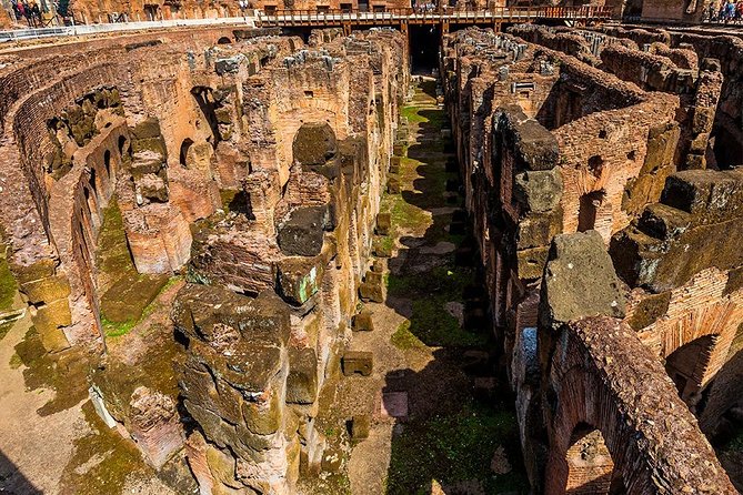 Self Guided Audio Tour-Coliseum & the Gladiators Legends - Crucial Historical Context Included