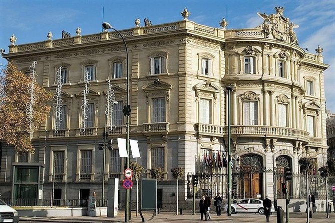 Self-Guided Audio Tour - Ghosts of Madrid: History and Terror - Accessibility Through Smartphone App