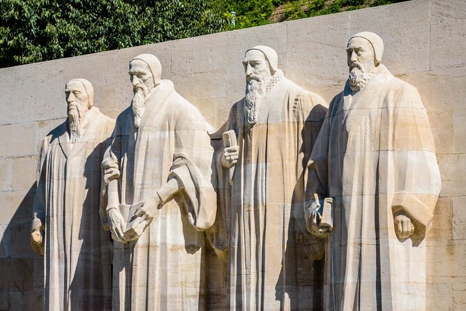 Self-Guided Audio Tour to the Many Faces of Geneva - Cultural and Historical Insights