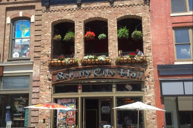 Self-Guided Bar Hunt: Swell Times in Scruffy City - Exploring the Scruffy City