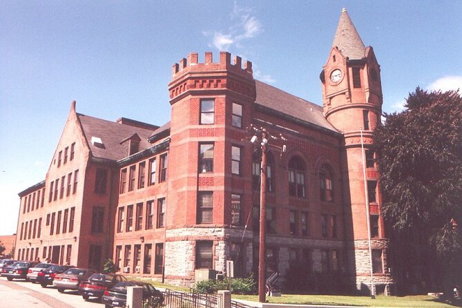 Self-Guided Bridgeport Scavenger Hunt: Connecticuts Sights - Navigating the Scavenger Hunt Journey