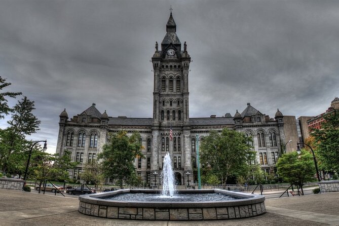 Self-Guided Buffalo Scavenger Hunt: Roaming Buffalo - Advantages of the Scavenger Hunt