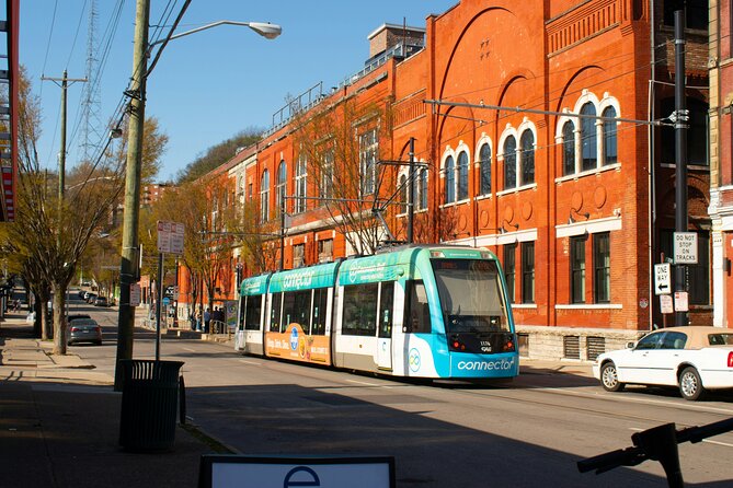 Self-Guided Cincinnati Scavenger Hunt: True America - Solve Riddles and Complete Challenges