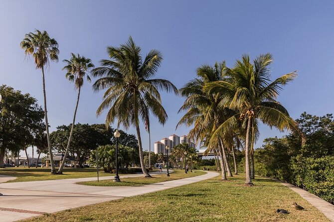 Self-Guided Fort Myers Scavenger Hunt: His Greatest Invention - Activity Description and Features