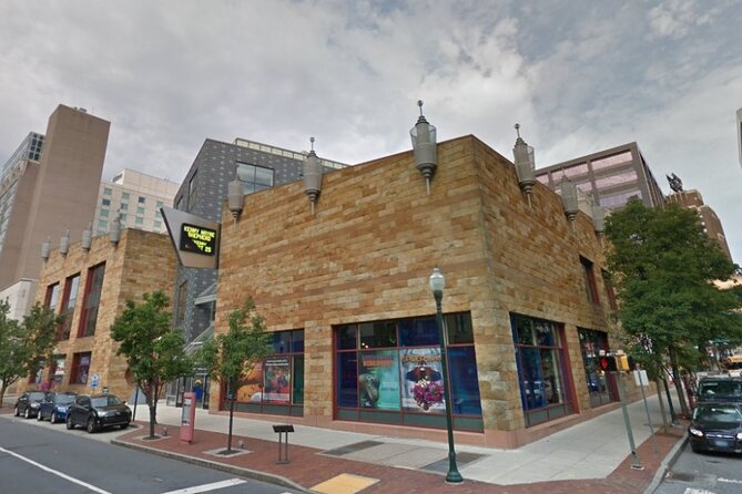 Self-Guided Harrisburg Scavenger Hunt: Capitol Reflections - Inclusions and Exclusions