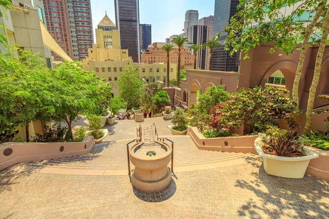 Self-Guided LA Scavenger Hunt: The Wonders Of Downtown LA - Photo Challenges and Adventure Photos