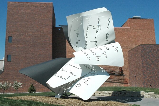 Self-Guided Lincoln Scavenger Hunt: Capitol to Campus! - Booking and Cancellation Policies