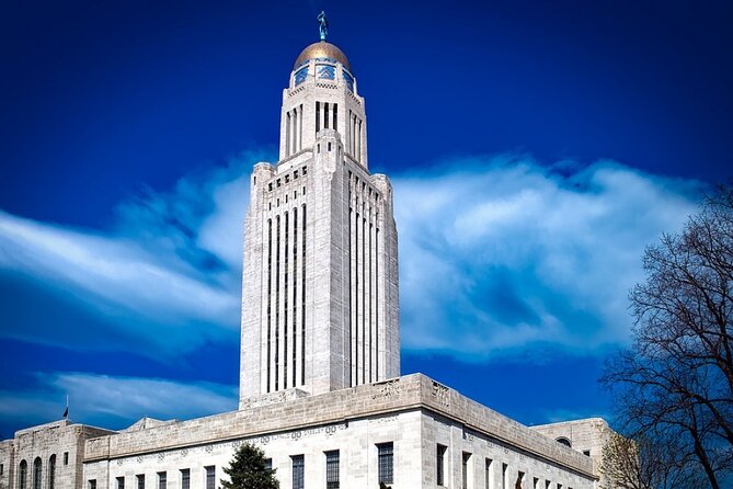 Self-Guided Lincoln Scavenger Hunt: Capitol to Campus! - Exploring the Capitol