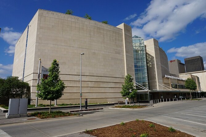Self-Guided Oklahoma City Scavenger Hunt: Wild Western Art - Included Features