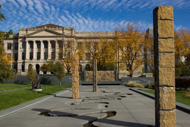 Self-Guided Omaha Scavenger Hunt: The West's Glorious Gateway - Teamwork and Individual Roles