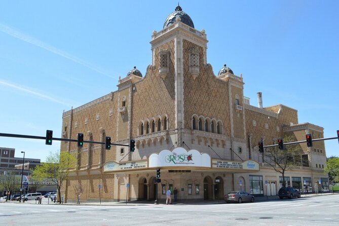 Self-Guided Omaha Scavenger Hunt: The West's Glorious Gateway - Capturing Memorable Moments
