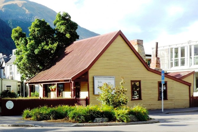 Self-Guided Queenstown Scavenger Hunt: Queenstown Take The Leap! - Key Points