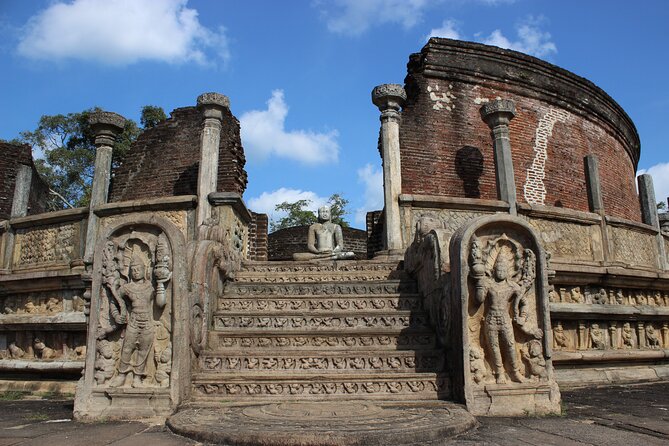 Self-Guided Round Tour of 10 Days With a Driver by a Car/Van - Kandys Religious and Botanical Wonders
