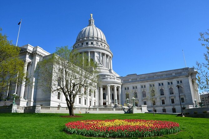 Self Guided Scavenger Hunt: Artistic and Musical Madison - Relaxing at Union Terrace