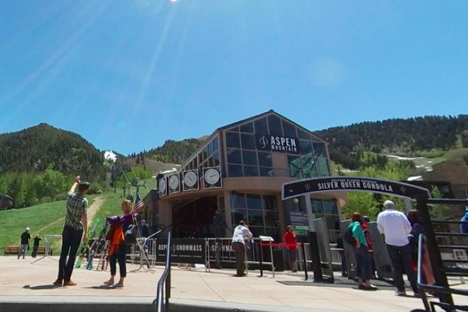Self-Guided Scavenger Hunt: Aspen Get An "Altitude" Adjustment - Landmarks to Uncover in Aspen