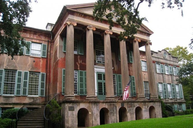 Self-Guided Scavenger Hunt: Castles, Cannons & Colleges - Navigating the Scavenger Hunt App