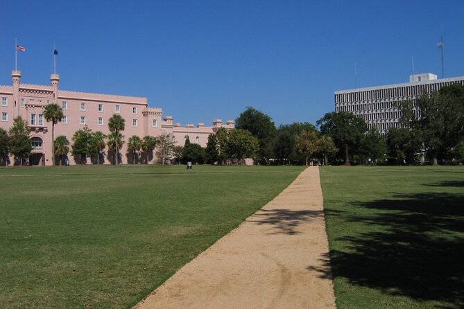 Self-Guided Scavenger Hunt: Castles, Cannons & Colleges - Capturing Memorable Scavenger Hunt Moments