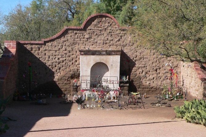 Self-Guided Scavenger Hunt: Desert Oasis - Key Points