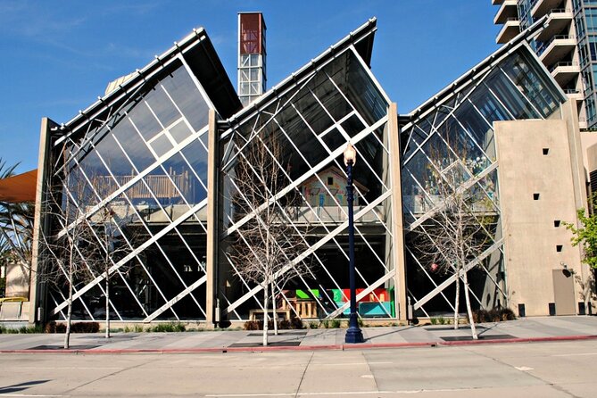 Self-Guided Scavenger Hunt: Downtown Splendors - Booking Information