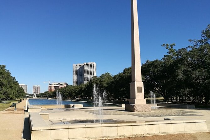 Self-Guided Scavenger Hunt: Houstons Museum District - Transportation and Accessibility